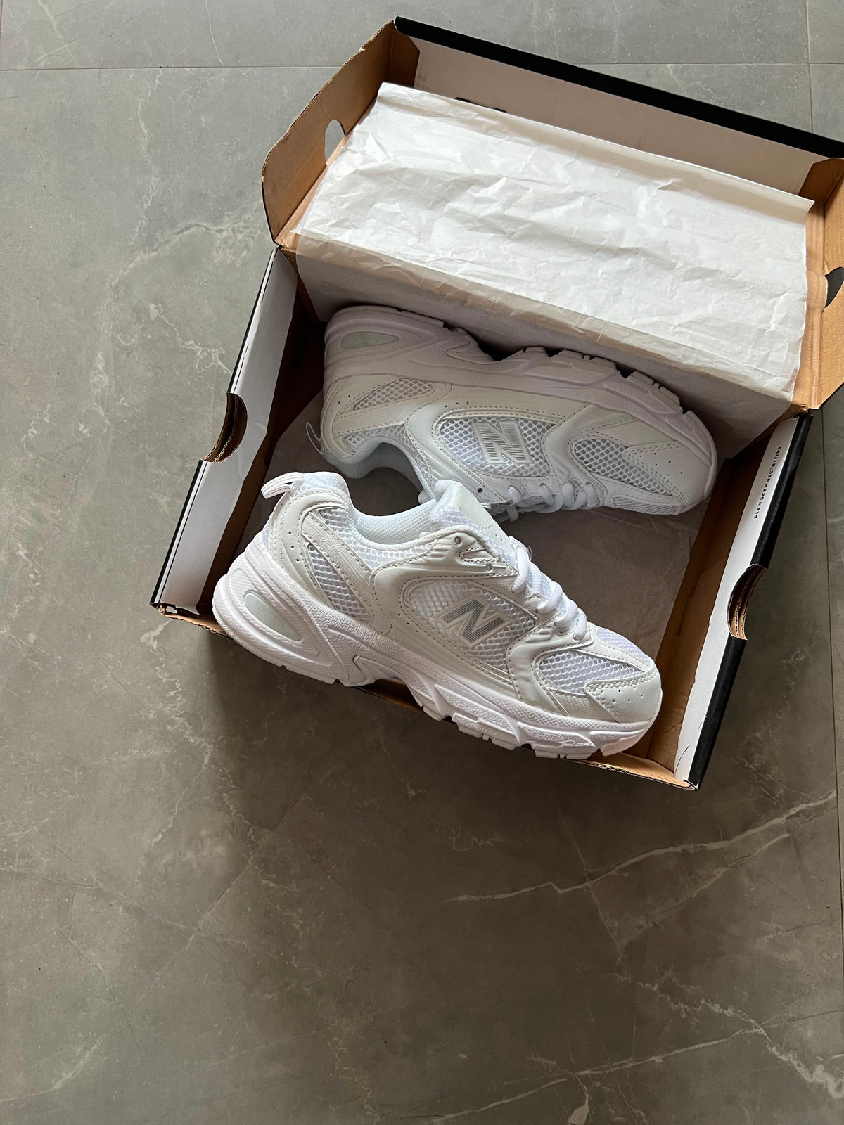 NEW BALANCE 530