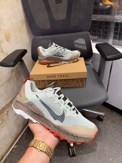NIKE WILDHORSE 8 TRAIL RUNNING GREY