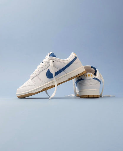 NIKE DUNK LOW SE SAIL DARK MARINA BLUE