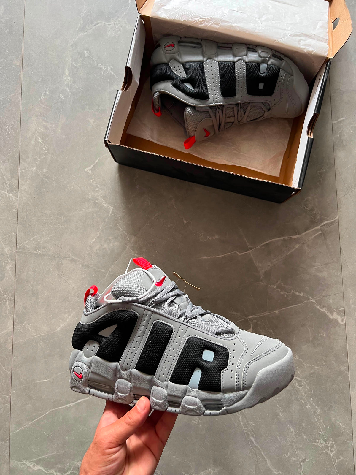 NIKE AIR UPTEMPO 2026