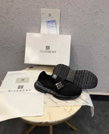 GIVENCHY PARIS BEIGE BUCKLE SNEAKERS