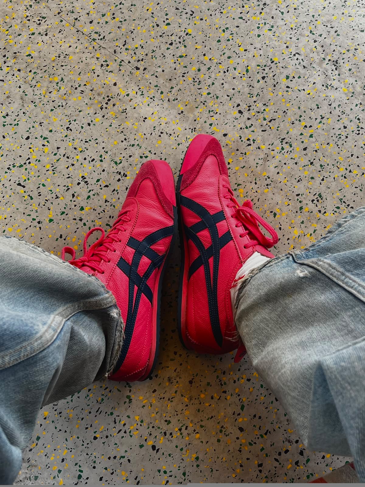 ONITSUKA TIGER MEXICO 66 RED BLACK