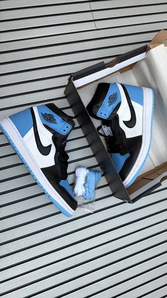 NIKE AIR JORDAN 1 RETRO HIGH OG UNC TOE