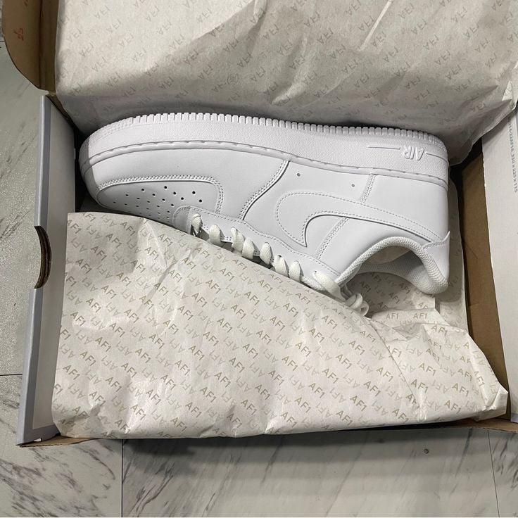 NIKE AIRFORCE WHITE UA QUALITY