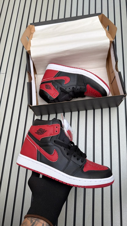 NIKE AIR JORDAN 1 RETRO HIGH OG BRED /BANNED