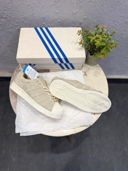 ADIDAS ORIGINALS SUPERSTAR  BEIGE ENGRAVED 3 STRIPS FLOWER
