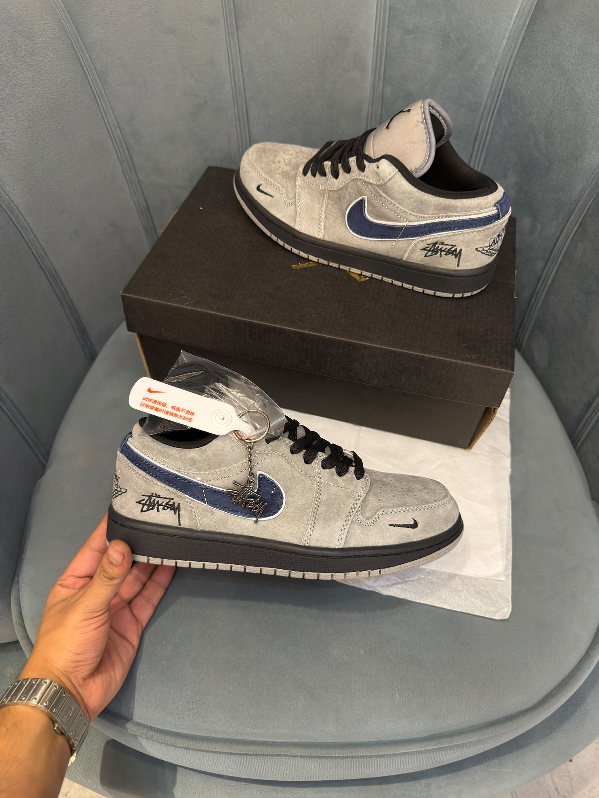 AIR JORDAN RETRO 1 STUSSY GREY BLUE KEYCHAIN 2026