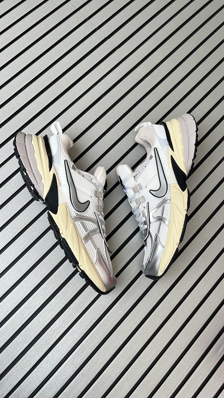 NIKE V2K
