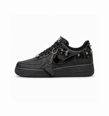 NIKE AIR FORCE 1 07 FLORETTE FLORAL SNEAKERS