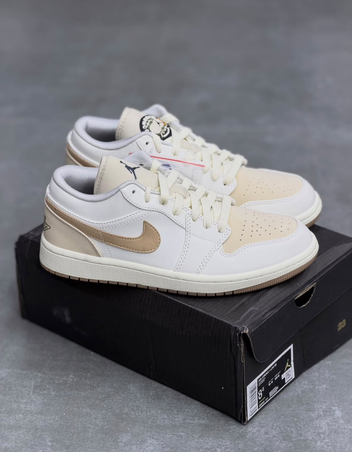 NIKE AIR JORDAN 1 LOW DONGDAN
