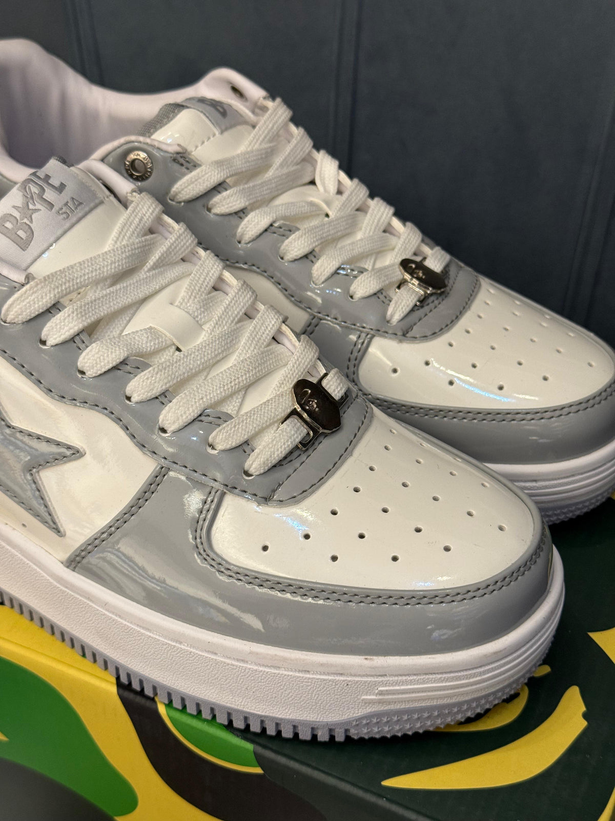 AIRFORCE 1 A BARHING APE BAPE
