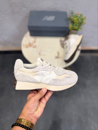 NEW BALANCE 327BEIGE LEATHER