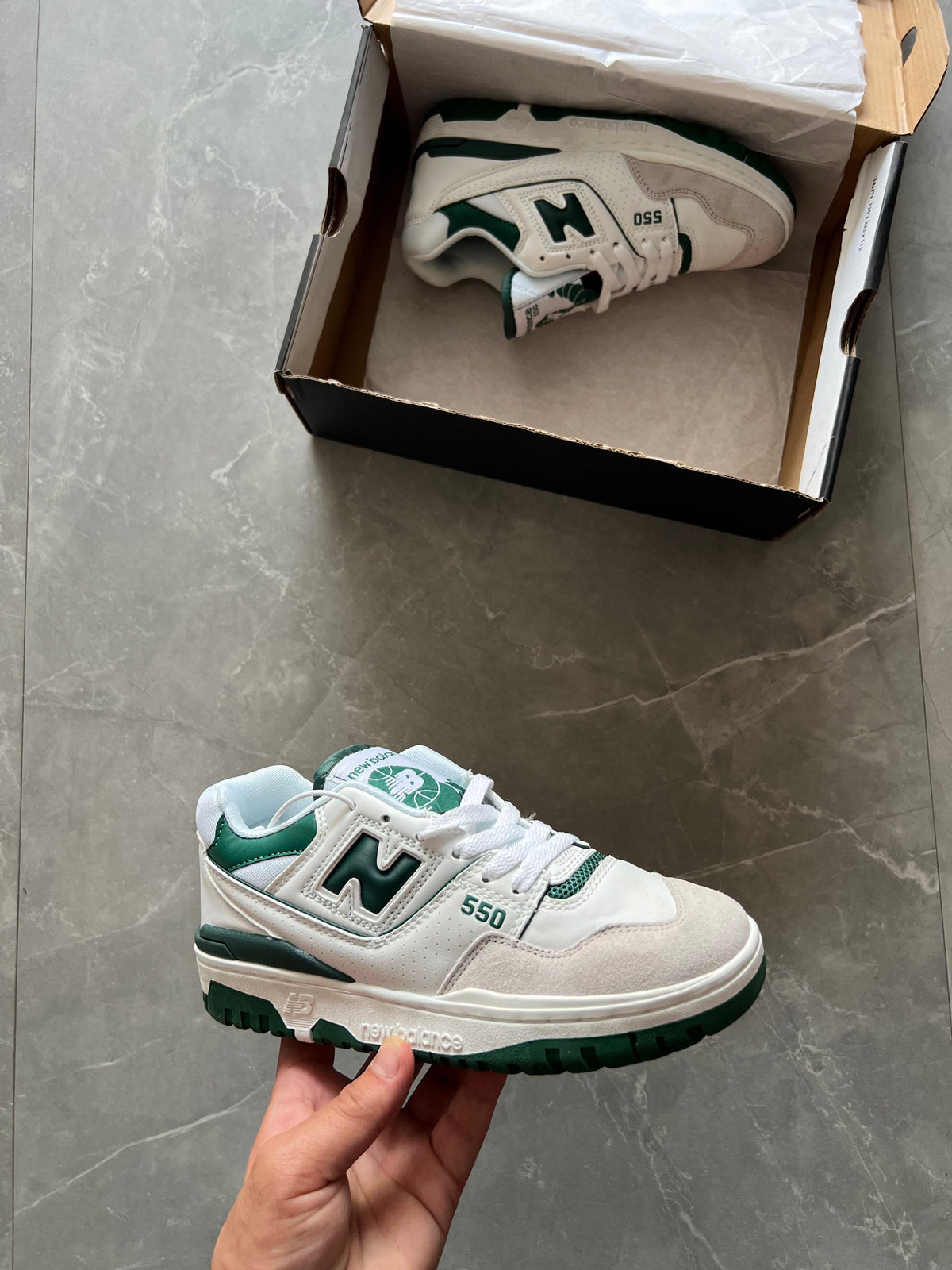 NEW BALANCE 550