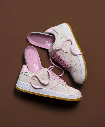 NIKE AIRFORCE 1 LOW SBLIGHT OREWOOD BROWN PINK