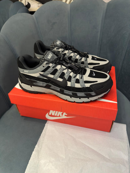 NIKE P 6000 TRAINER BLACK /GREY