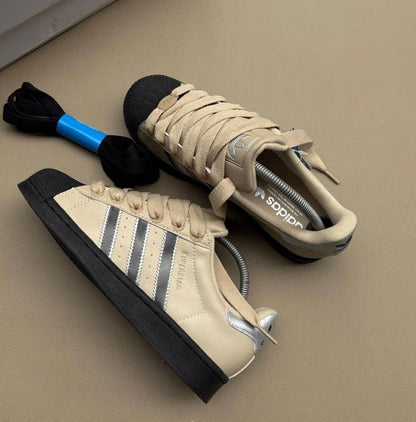 ADIDAS ORIGINALS SUPERSTAR  BEIGE BLACK SILVER