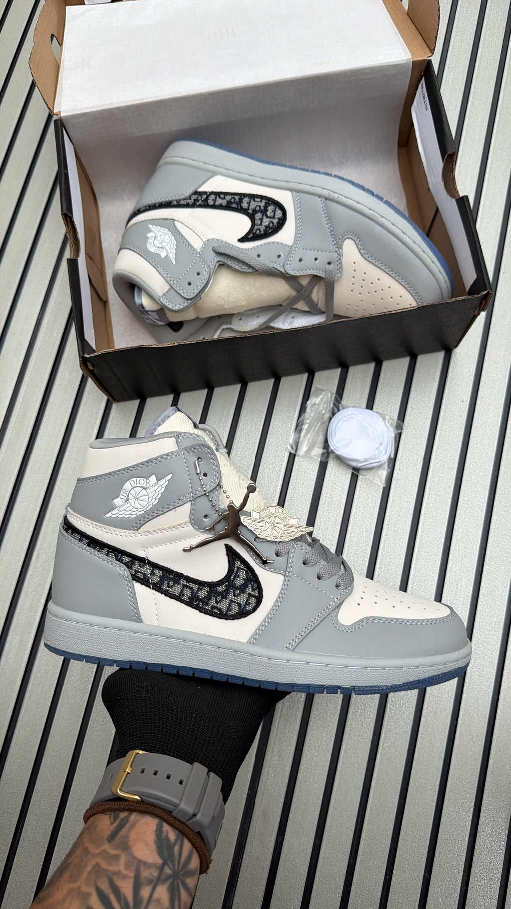AIR JORDAN ONE DIOR