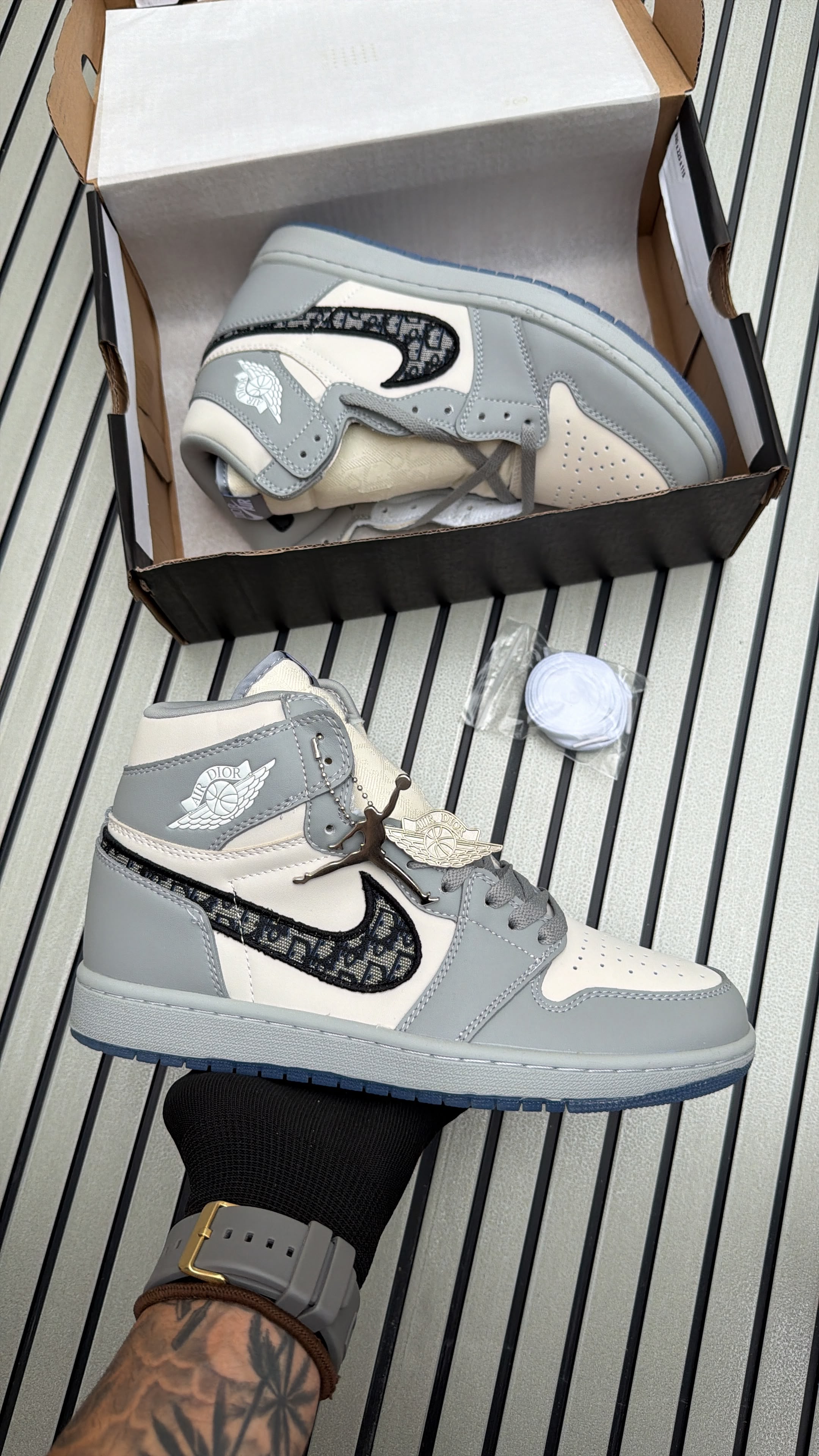 AIR JORDAN ONE DIOR