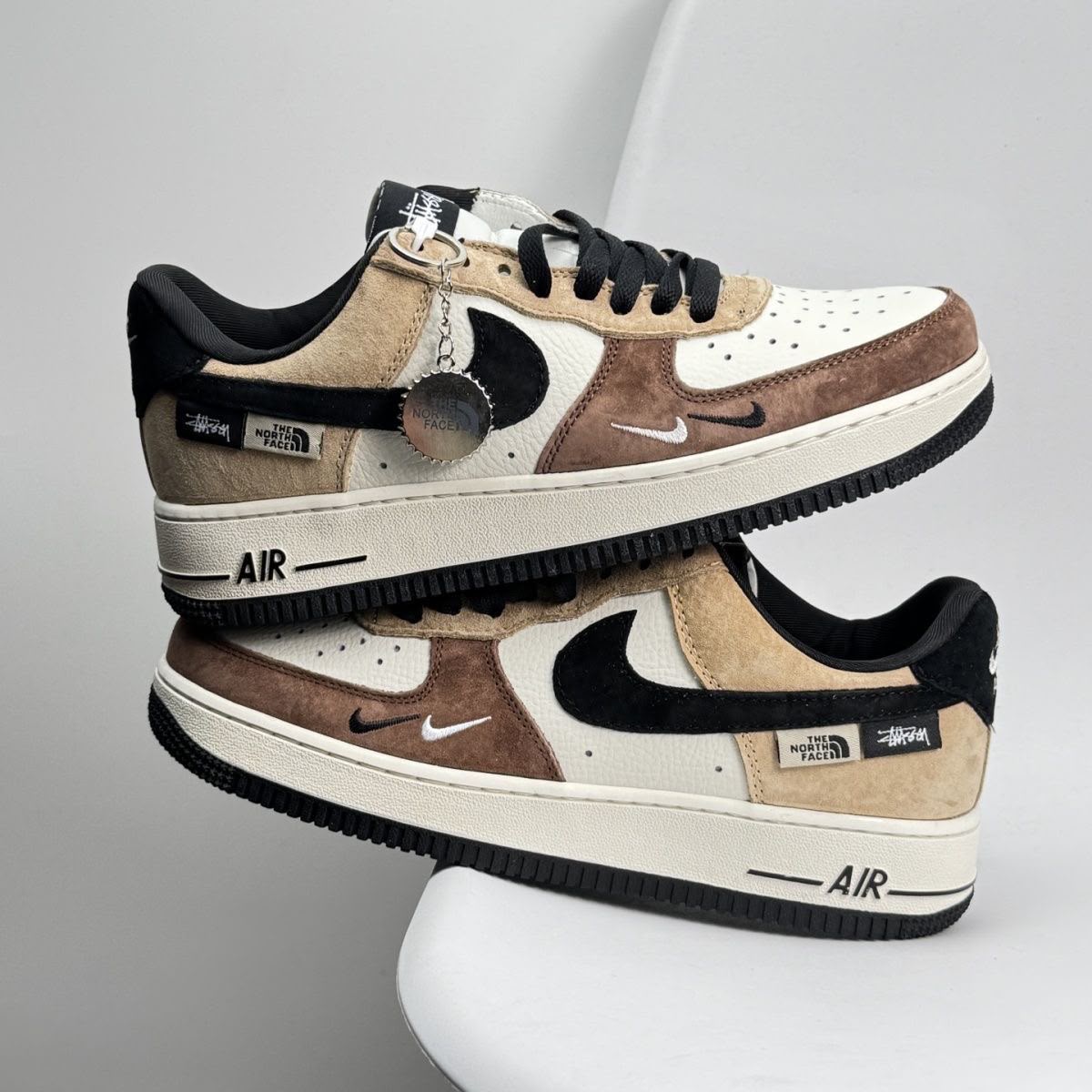 NIKE AIRFORCE ONE THE NORTH FACE