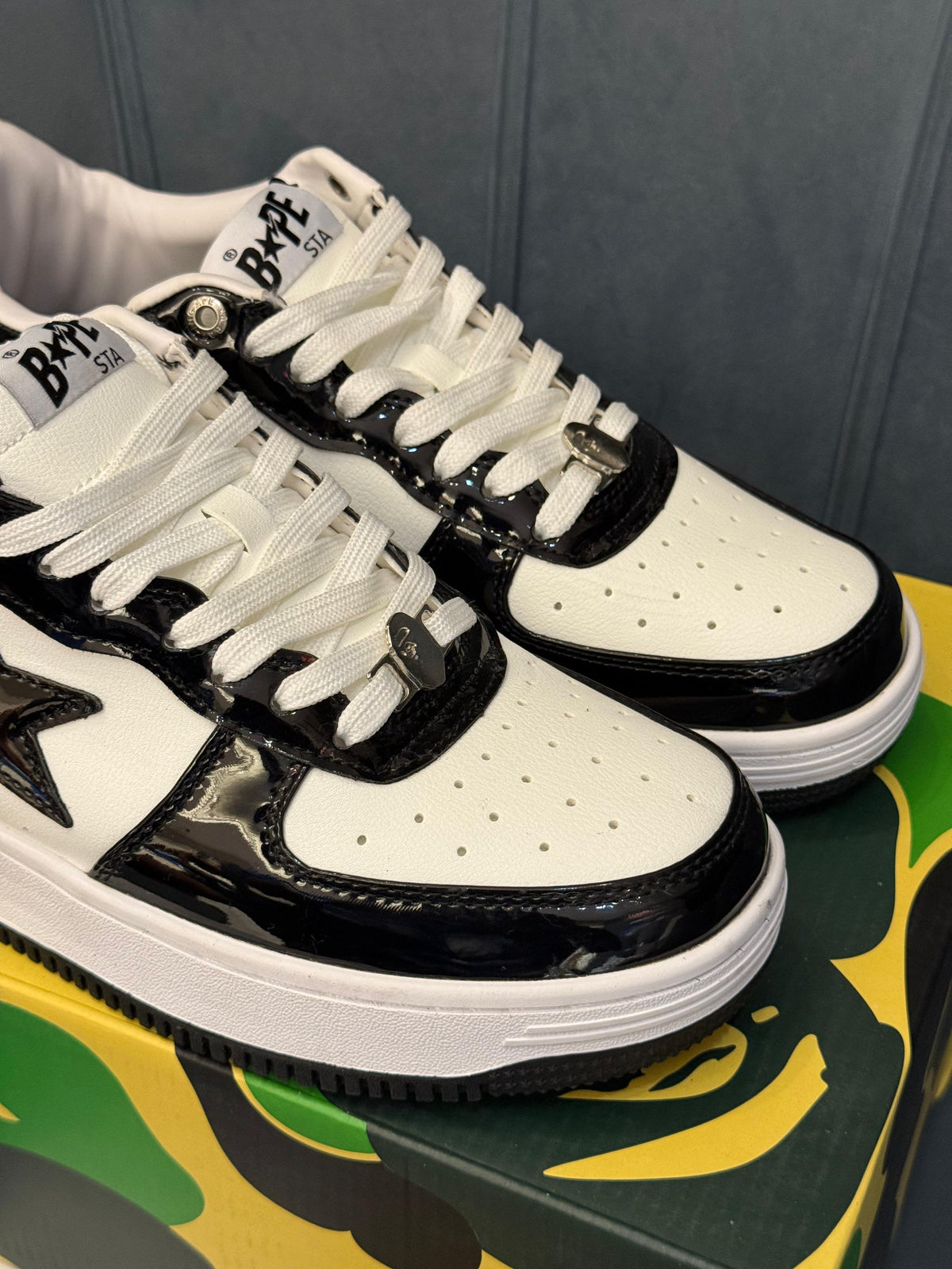 AIRFORCE 1 A BARHING APE BAPE