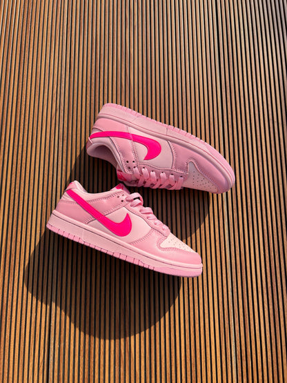 NIKE SB DUNK