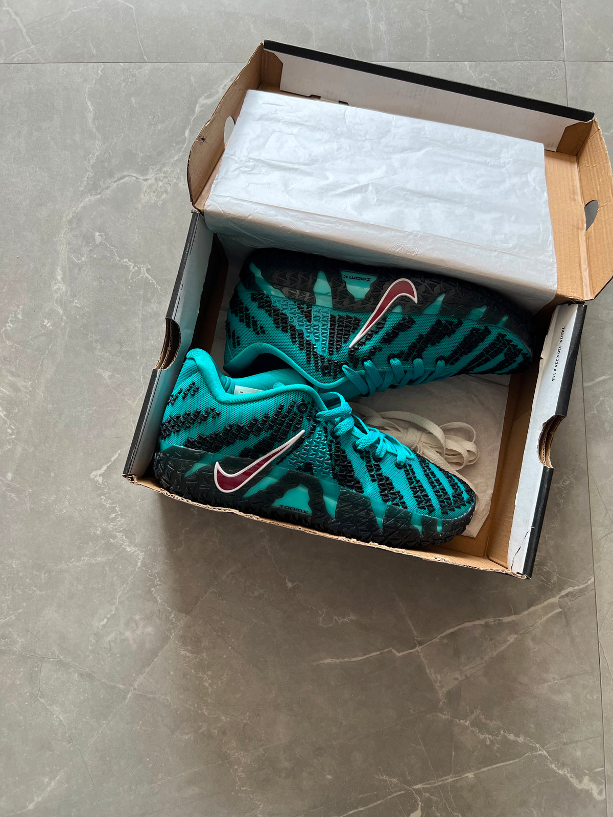 NIKE JA 3 BASKETBALL