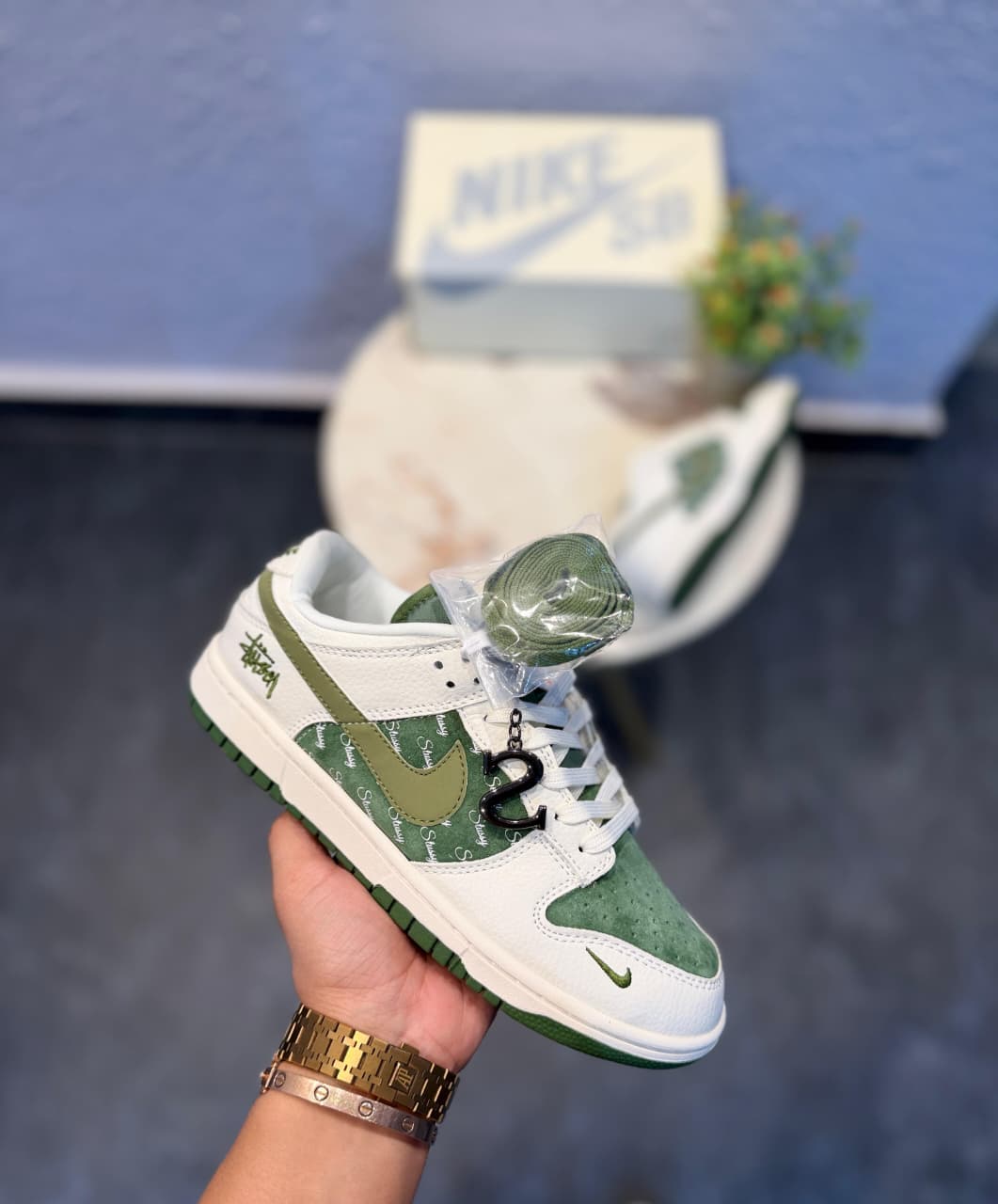 NIKE SB DUNK STUSSY S WHITE ARMY GREEN 2025