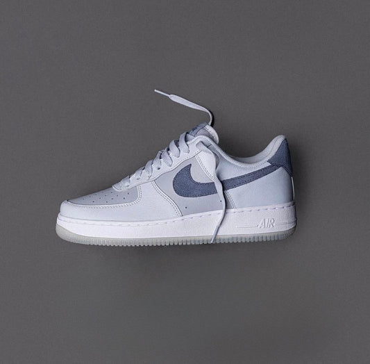NIKE AIRFORCE 1 LOW CARBON PURE PLATINUM