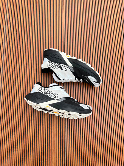 HOKA SPEEDGOAT