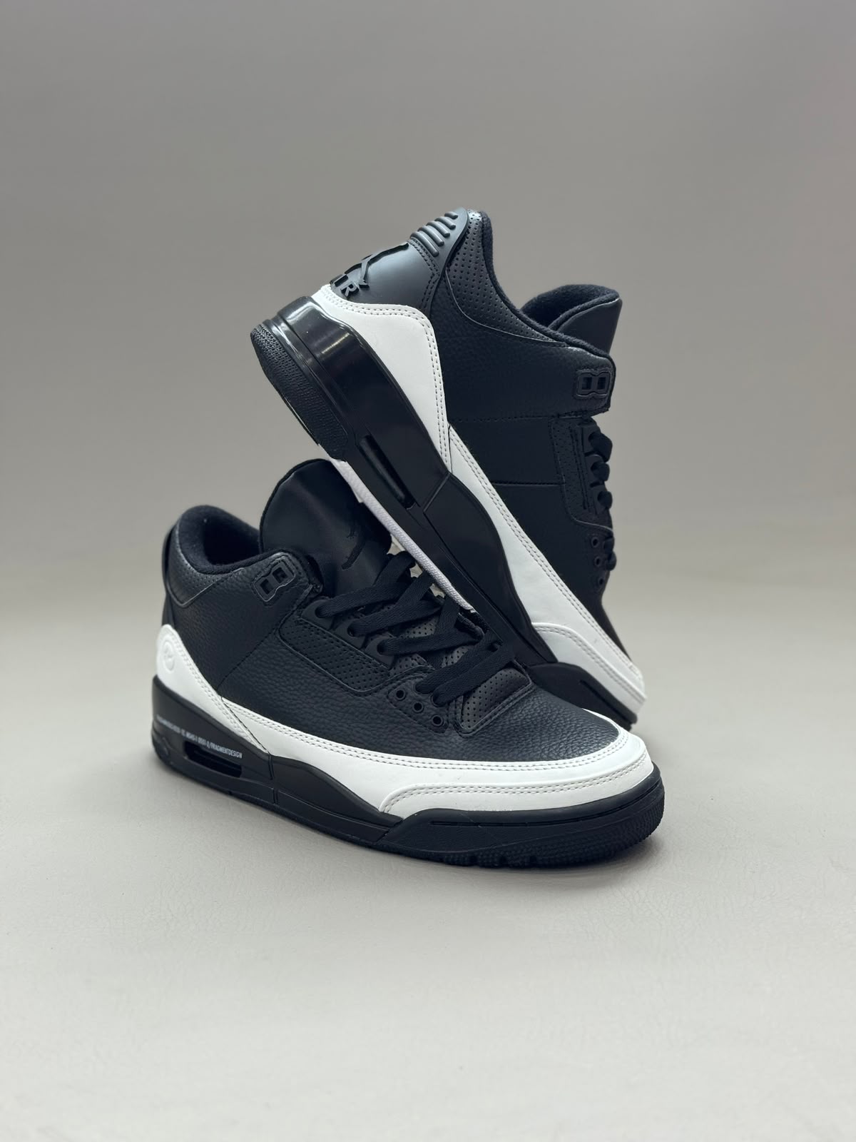 FRAGMENT DESIGN X NIKE AIR JORDAN 3