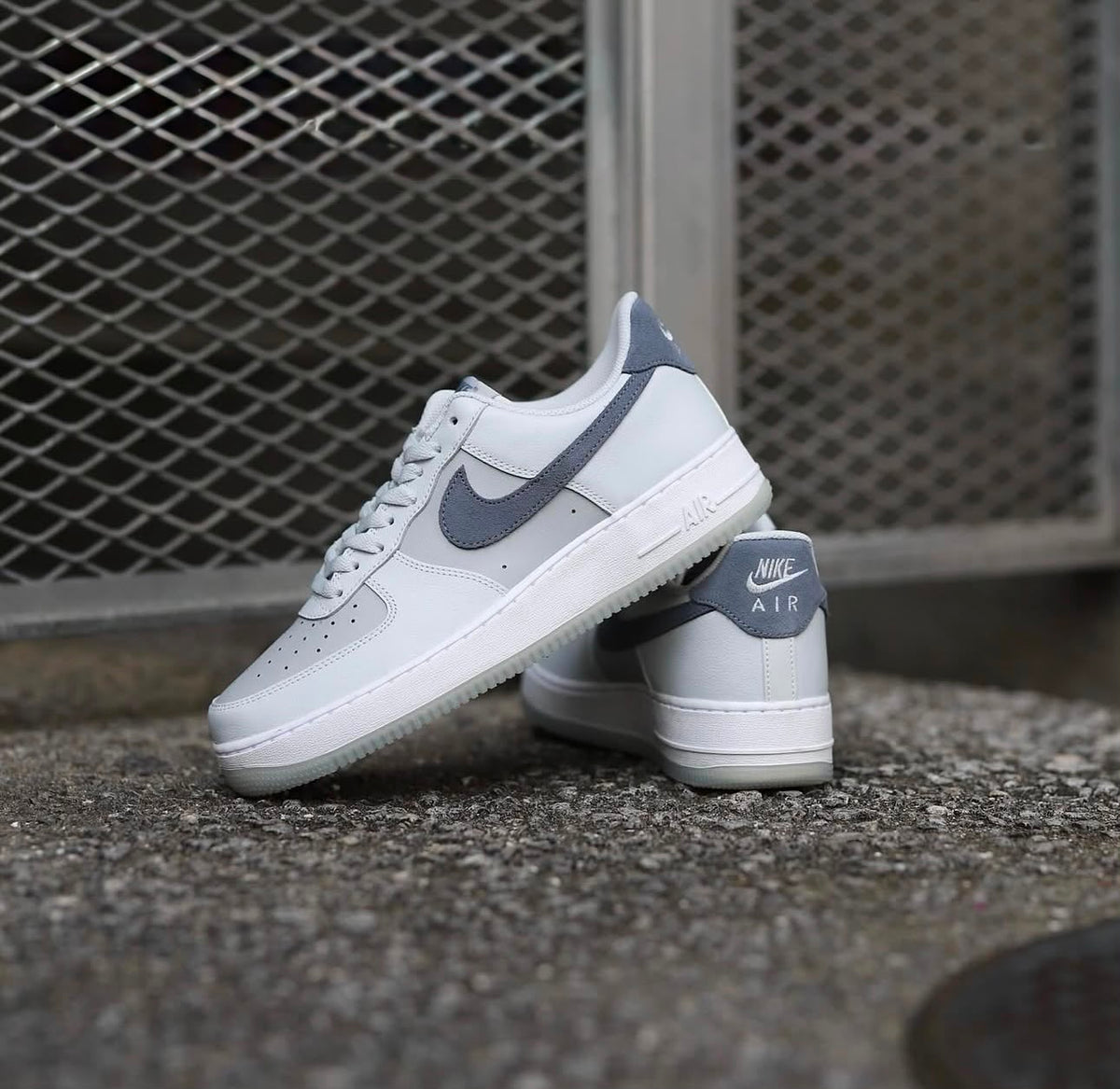 NIKE AIRFORCE 1 LOW CARBON PURE PLATINUM
