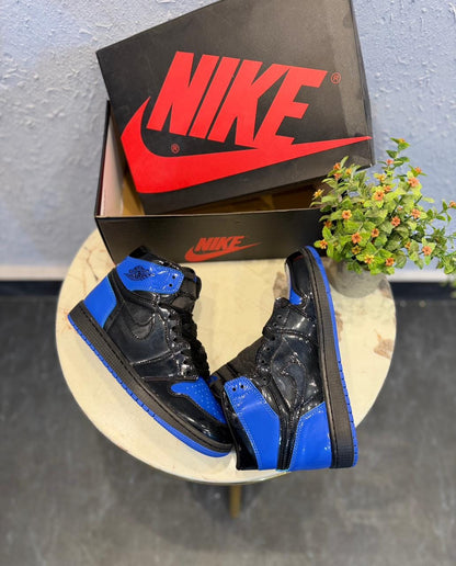 AIR JORDAN RETRO 1 PATENT BLUE BLACK