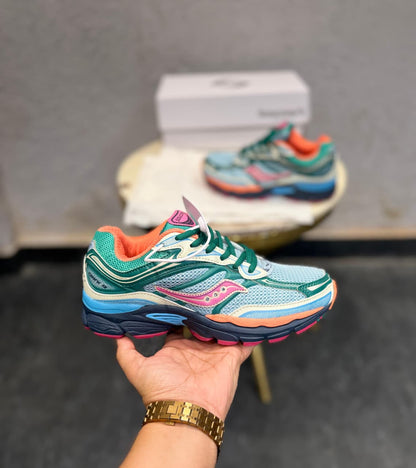 SAUCONY OMNI 9 TRAINERS