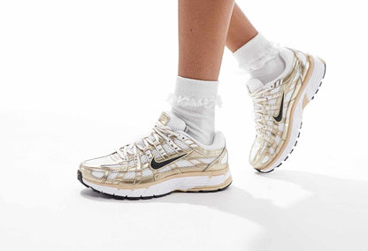 NIKE P6000 TRAINER METALLIC GOLD