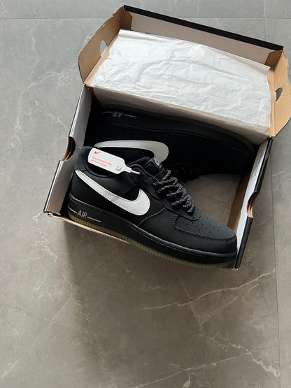 NIKE AIRFORCE ONE ORIGINALS
