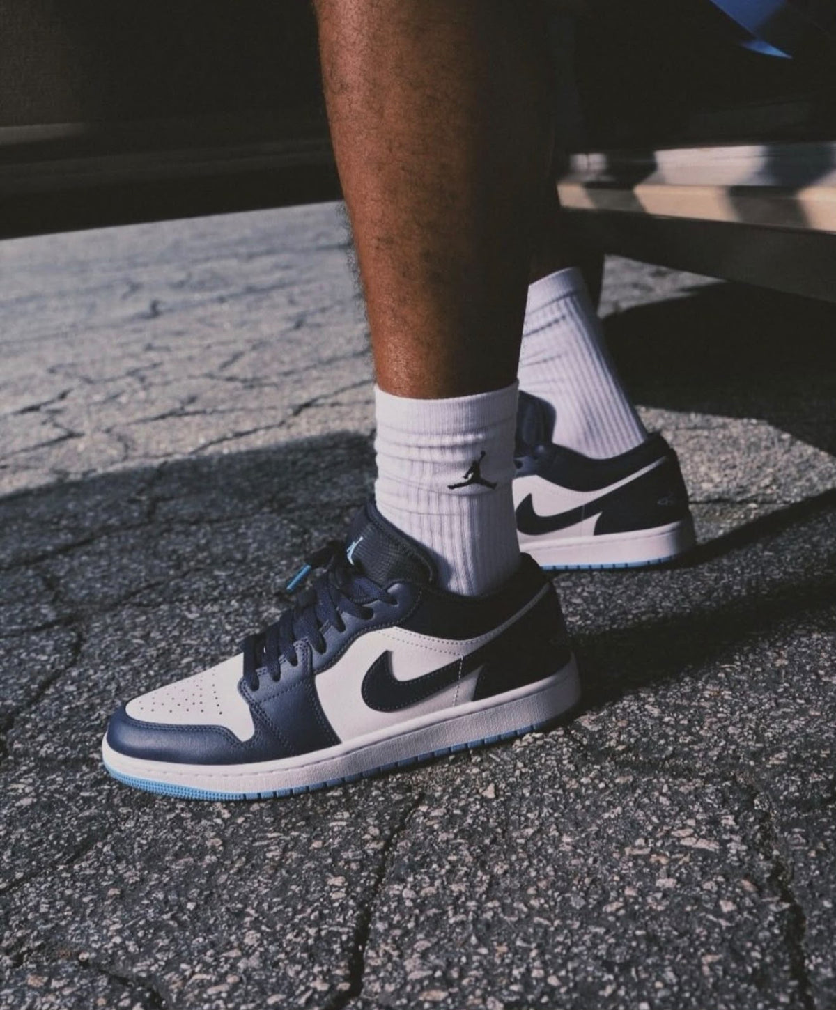 NIKE AIR JORDAN 1 LOW MIDNIGHT NAVY UNIVERSITY BLUE