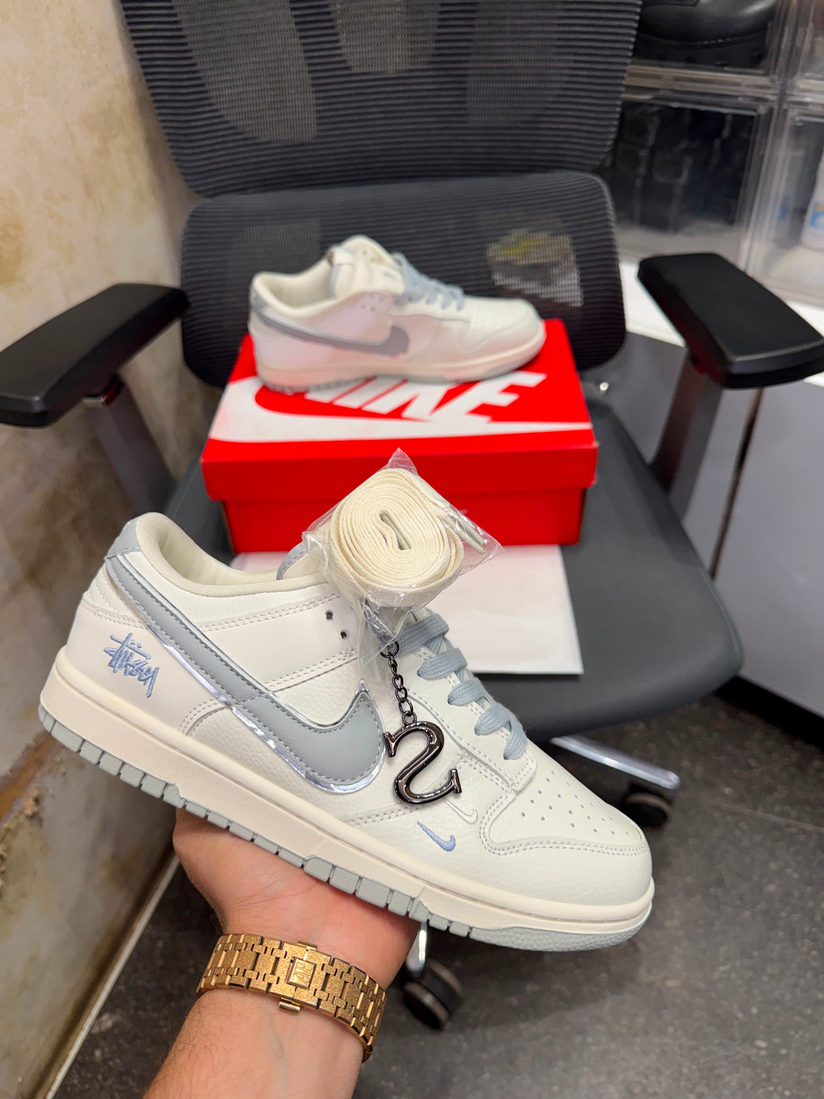 NIKE SB DUNK STUSSY GREY