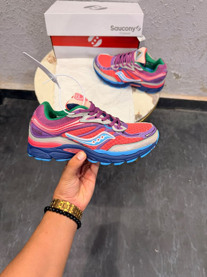 SAUCONY OMNI 9 TRAINERS