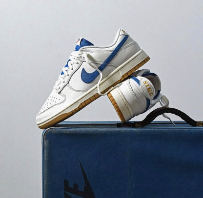 NIKE DUNK LOW SE SAIL DARK MARINA BLUE