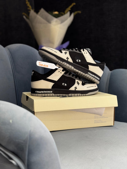 NIKE SB DUNK 2023 CHROME HEART