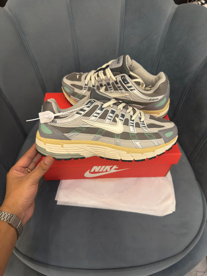 NIKE P 6000 TRAINER FLAT PEWTER