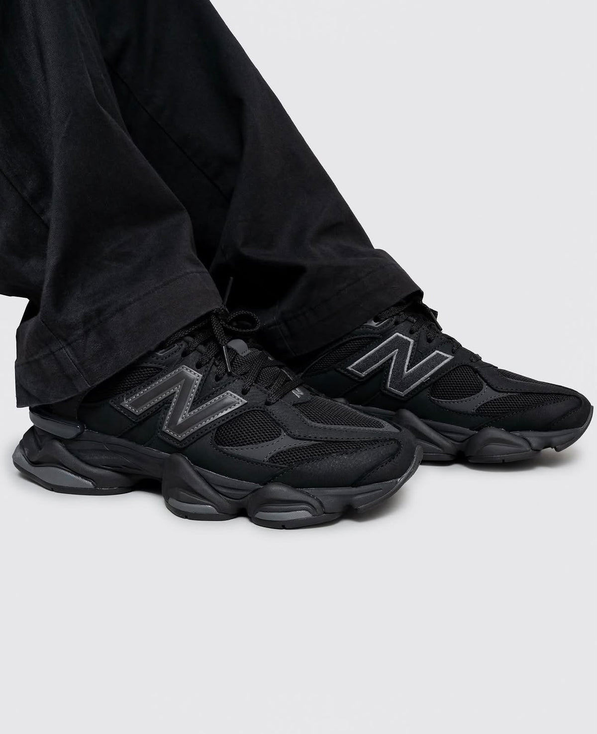NEW BALANCE 9060 MONO BLACK