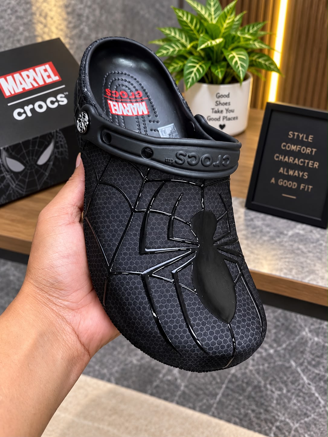 CROCS X  SPIDERMAN BLACK CLOG