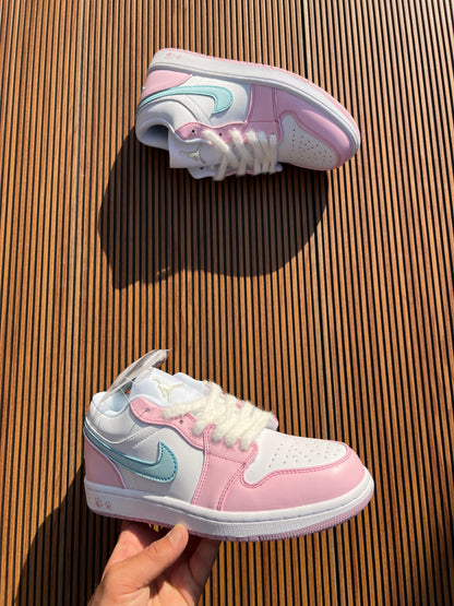 NIKE AIR JORDAN CUT LOW