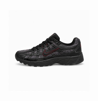 NIKE P6000 TRAINER BLACK MAROON