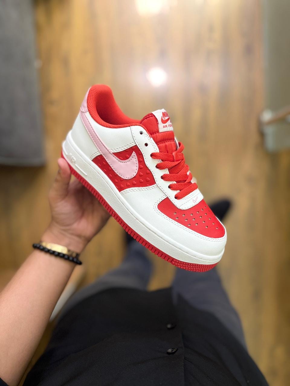 NIKE AIRFORCE ONE VALENTINE  2024
