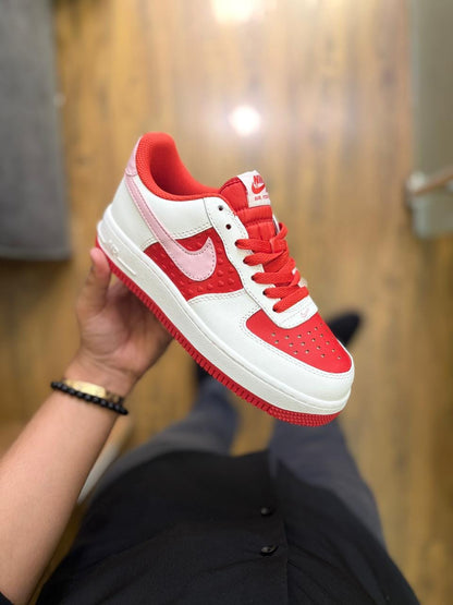 NIKE AIRFORCE ONE VALENTINE  2024