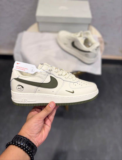 NIKE AIRFORCE ONE KAWS LTD EDTN