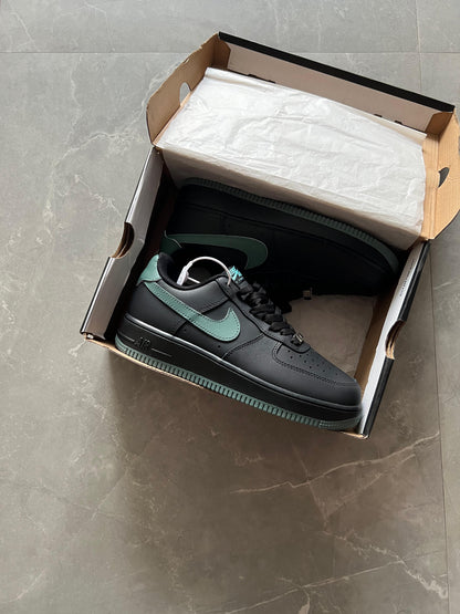 NIKE AIRFORCE ONE ORIGINALS