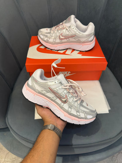 NIKE P 6000 TRAINER BABY PINK